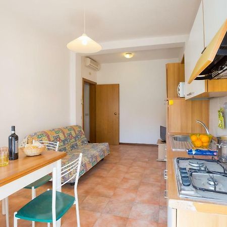 Residence Cristallo Caorle Bagian luar foto